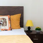 Skyline View 2Bhk Apt Near Oberoi Mall & Nesco