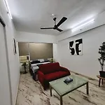 Enzo At Pali Hill Apartment *