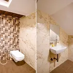 Glitz Priceless-lokhandwala Hotel Mumbai