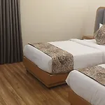 Shine Hospitality Premium Hotel 3*