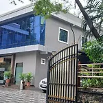 Shine Hospitality Premium