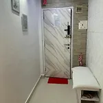 The White 2 Rooms Apt