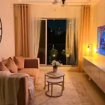 Apartment Veera Desai Road *