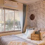 Veera Desai Road Apartment