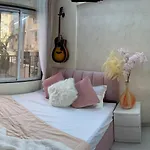 Apartment Veera Desai Road