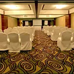Peninsula Grand