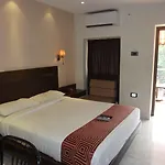 New Bengal Hotel 3*