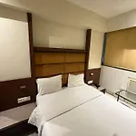Hotel Pravasi Residency 2*