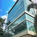 Astropods Airport, Mumbai. Guest house