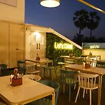 Residency Malad 3*
