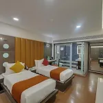 Comfort Metropolis Hotel 4*