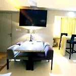 Peninsula Grand