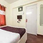 Oyo Apartments Malad Raheja Complex Road