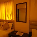 Silver Castle Hotel *