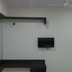 Gemini Hotel 2*