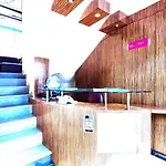 Arma Executive 2*
