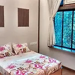 Homestay In Centre Mumbai