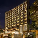 Genesis Near Airport Hotel 4*
