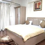 Arista Service Apartments Bandra Kalanagar
