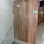 Metro Hostel *