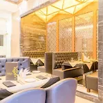 Comfort Metropolis 4*