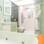 Hotel Comfort Metropolis 4*