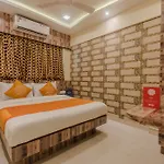Oyo 10016 Golden Mumbai