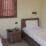 Shine Hospitality 2* Mumbai