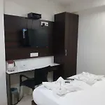 Royal Comfort Hotel Mumbai