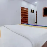Hotel Treebo Trip Vijay 3*