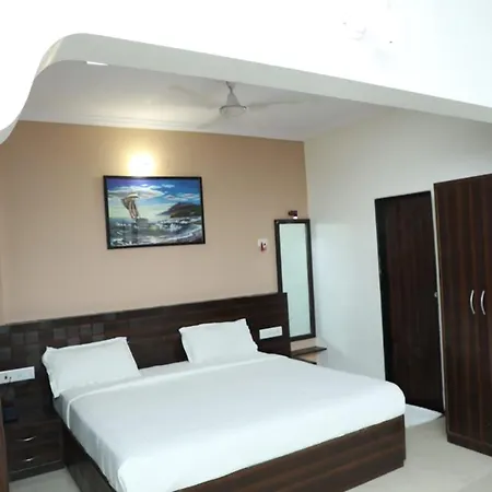 Hotel Koshya Suites 2*