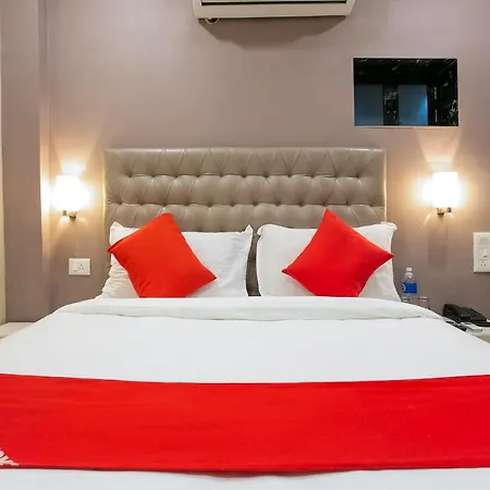 Hotel Oyo 62882 Palace Mumbai
