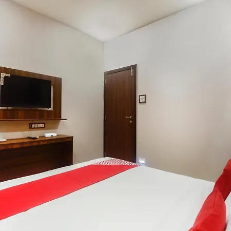 Hotel Blue Sky Residency 3*