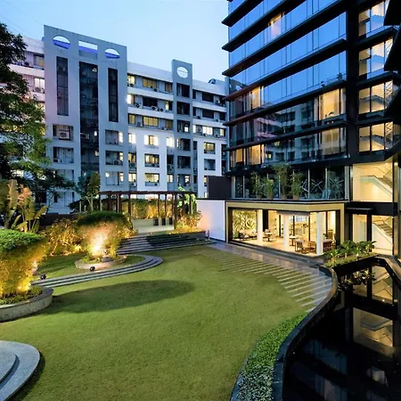 Radisson Blu International Airport Hotel 5*