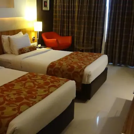 Satkar Residency Hotel 4*