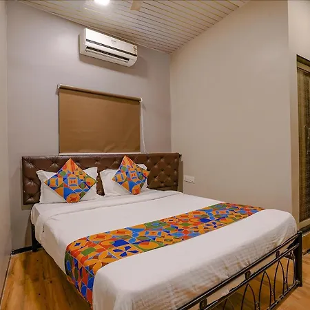 Fabhotel Comfort Hotel