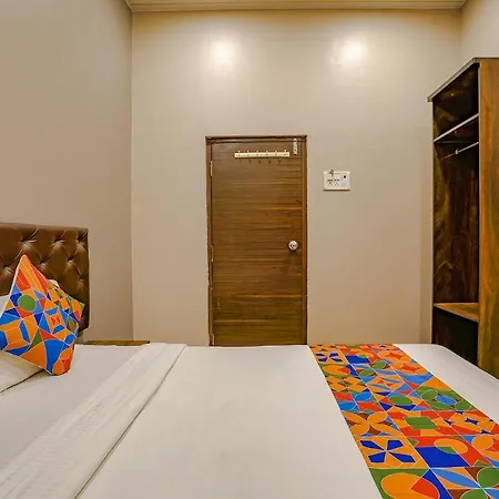 Hotel Fabhotel Comfort Mumbai