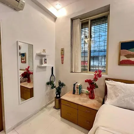 Arora Bhavan 1a, Khar West By Connekt Homes Apartment