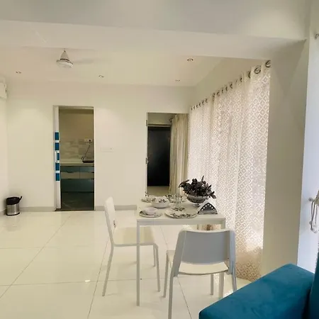 Apartment One Bedroom Apartment- Near Kokilaben Ambani Hospital, Andheri West