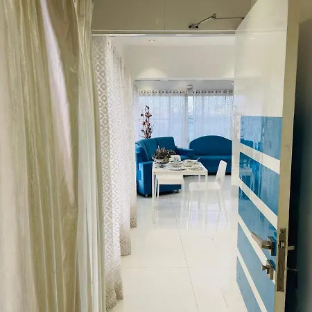 One Bedroom Apartment- Near Kokilaben Ambani Hospital, Andheri West *