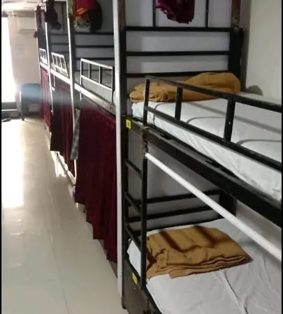 Royal Orchid's Ac Dormitory Lodge