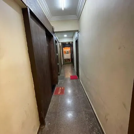 Bandra -1 Bhk - Close To Bkc * Mumbai