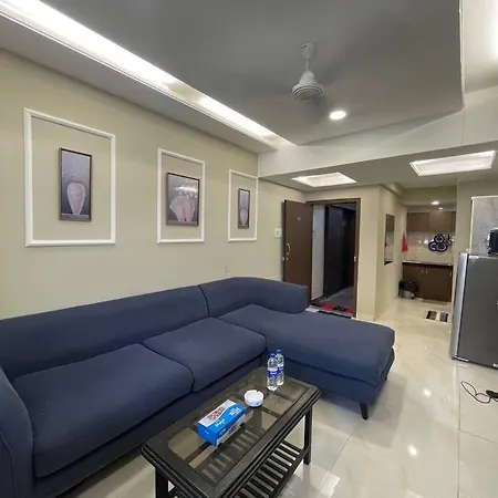 Apartment Bandra -1 Bhk - Close To Bkc