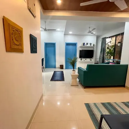 Arc Nest, A Perfect Retreat In The Heart Of Bandra By Connekt Homes Apartment *