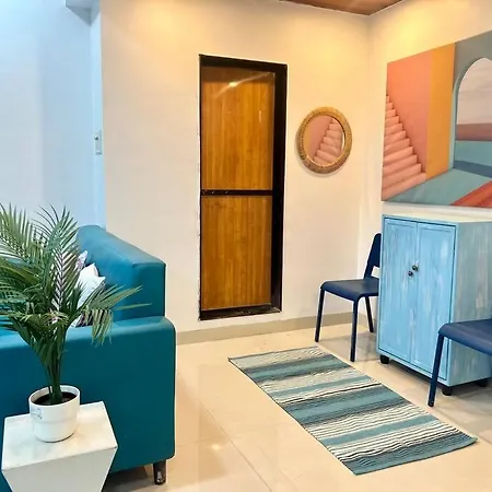 Arc Nest, A Perfect Retreat In The Heart Of Bandra By Connekt Homes Apartment