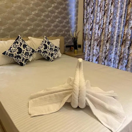 Apartment 1.5br Service In Bkc By Florastays Mumbai