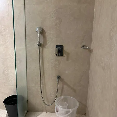 1.5br Service In Bkc By Florastays *