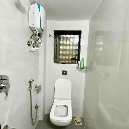 Apartment Newton Villa, A Hidden Gem With A Pvt Terrace In The Heart Of Bandra By Connekt Homes *