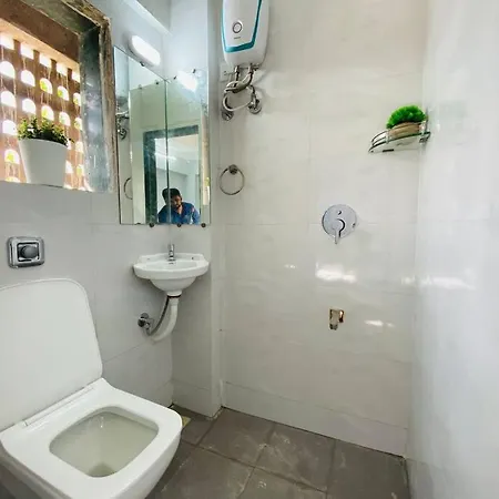 Newton Villa, A Hidden Gem With A Pvt Terrace In The Heart Of Bandra By Connekt Homes Apartment Mumbai