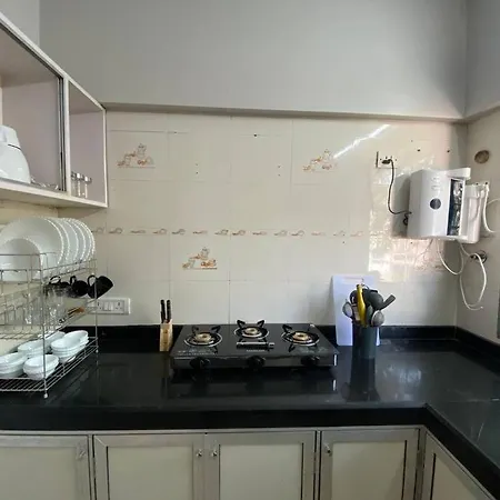 Apartment Newton Villa, A Hidden Gem With A Pvt Terrace In The Heart Of Bandra By Connekt Homes